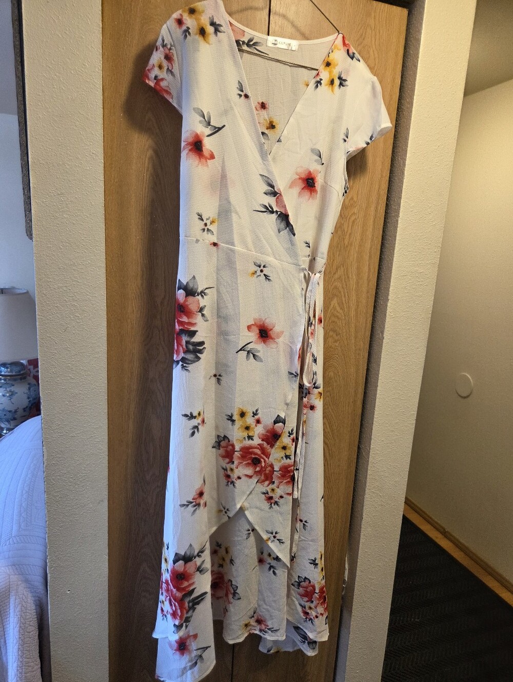 Cupshe Floral Wrap Midi Dress Size Large